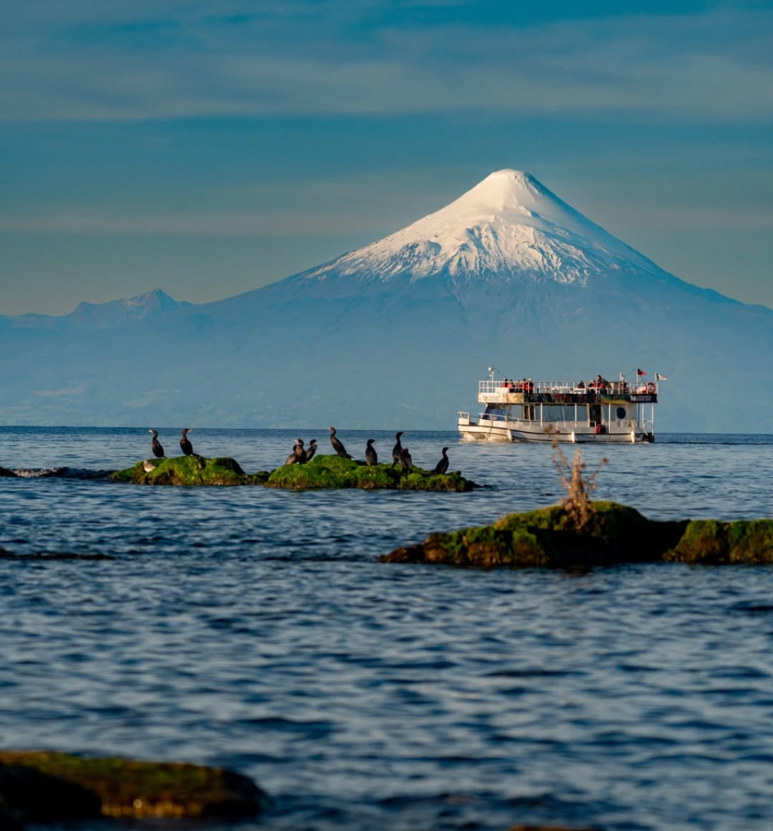 Tour privado “Descubre Frutillar desde el Lago Llanquihue” - imagen 1