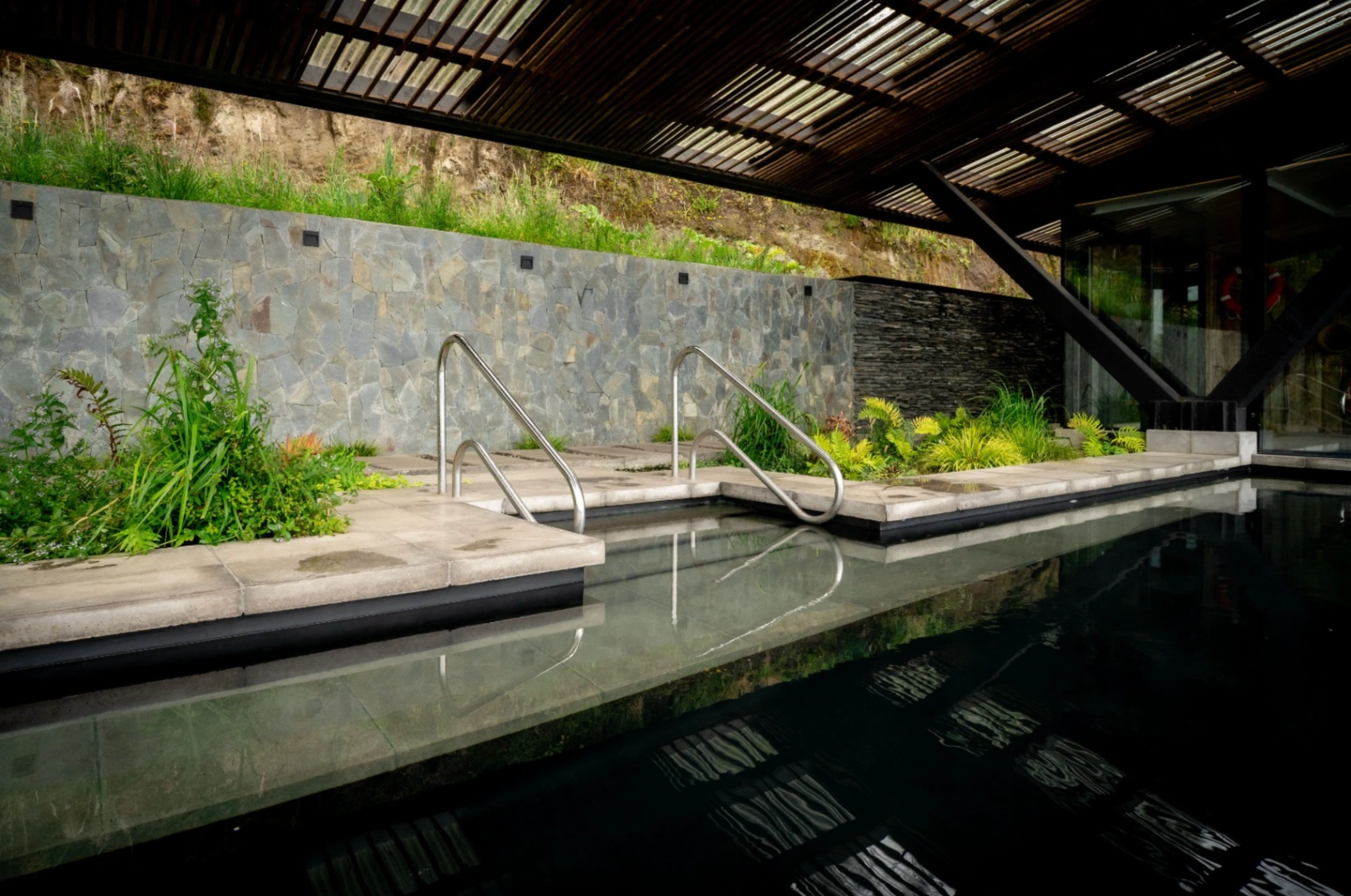 Masajes & Terapias - imagen 2